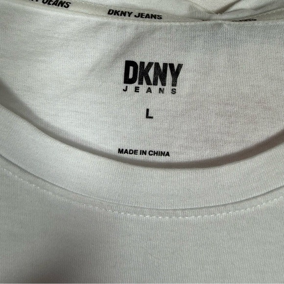 DKNY White Short Sleeve Shirt W/DKNY Logo In Silver Rhinestones, Size Large, NWT - Picture 7 of 16